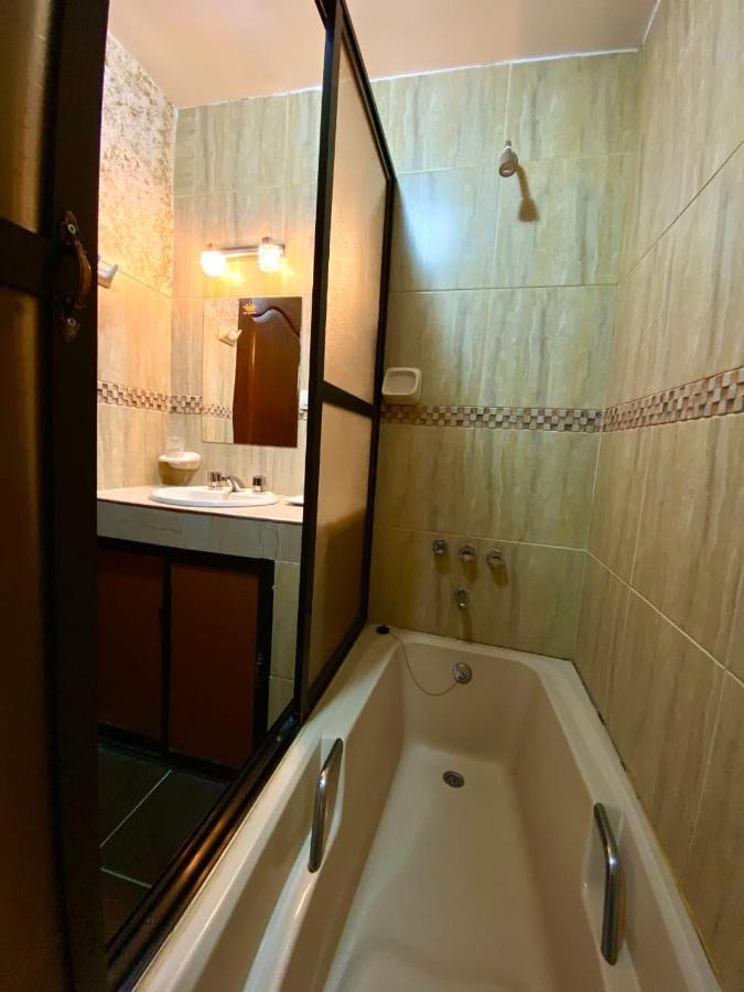 Las Tholas Hotel Уюні Екстер'єр фото